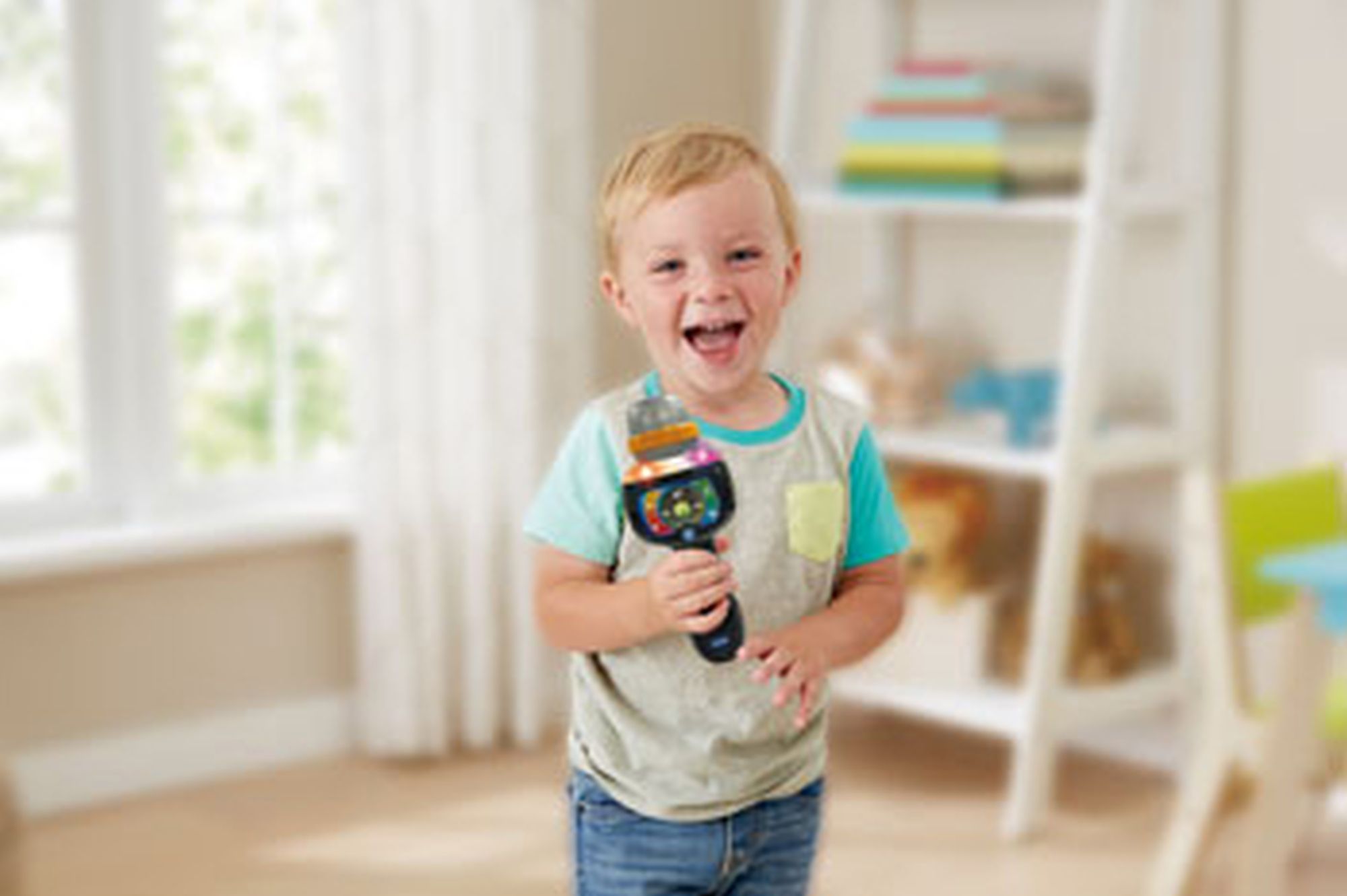 VTech Magisches Sing-Spaß-Mikrofon aus Kunststoff mit LED-Ring im Musikrhythmus, 15 Lieder, Bluetooth, 4 Stimmen-Effekte, Applaustaste, Lautstärke, kindersicher, ab 2 J.,