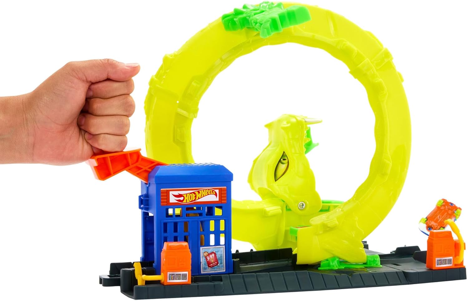 Hot Wheels City Snake Spiral Attack Spielset mit riesiger grüner Schlangenfigur, Spiralstrecke und 1:64 Fahrzeug