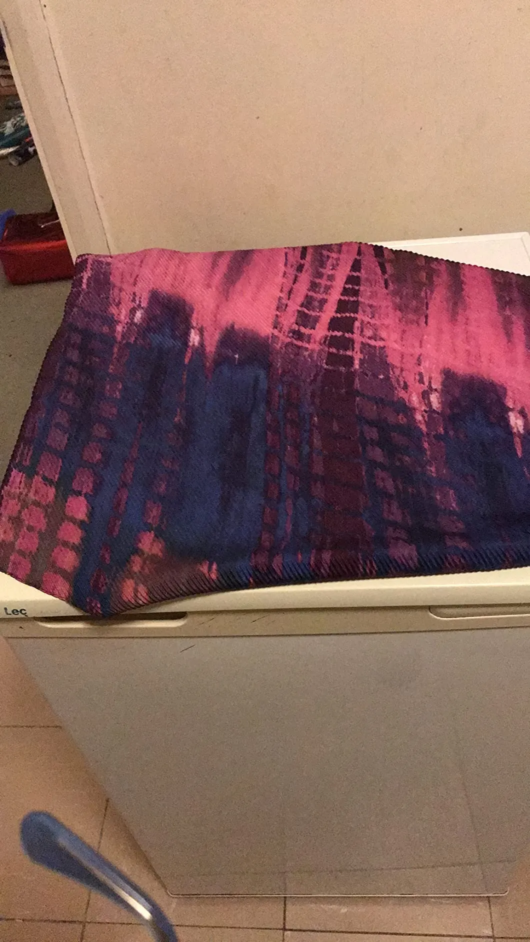 Desigual Damen Schal „Tie Dye Firkantet“ - Rot 22SAWA333016U