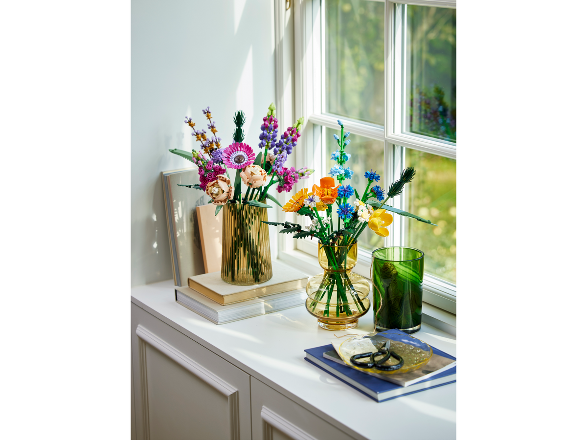 Blume, Blumen-Arrangement, Fenster, Fensterbank, Blumenstrauß