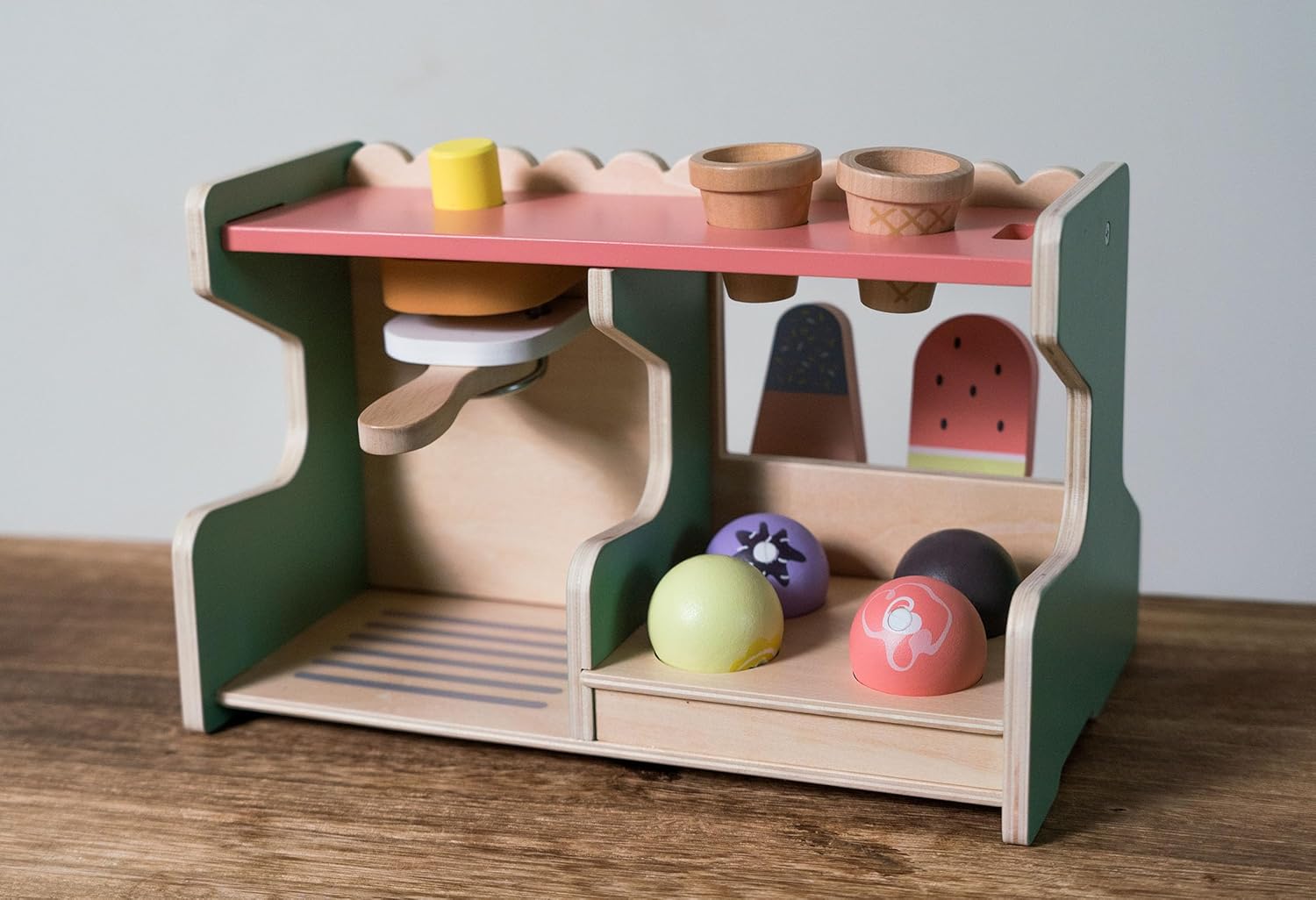 Dantoy 4774 Eiscreme-Shop - Holzspielset in Geschenkbox, 12-teilig