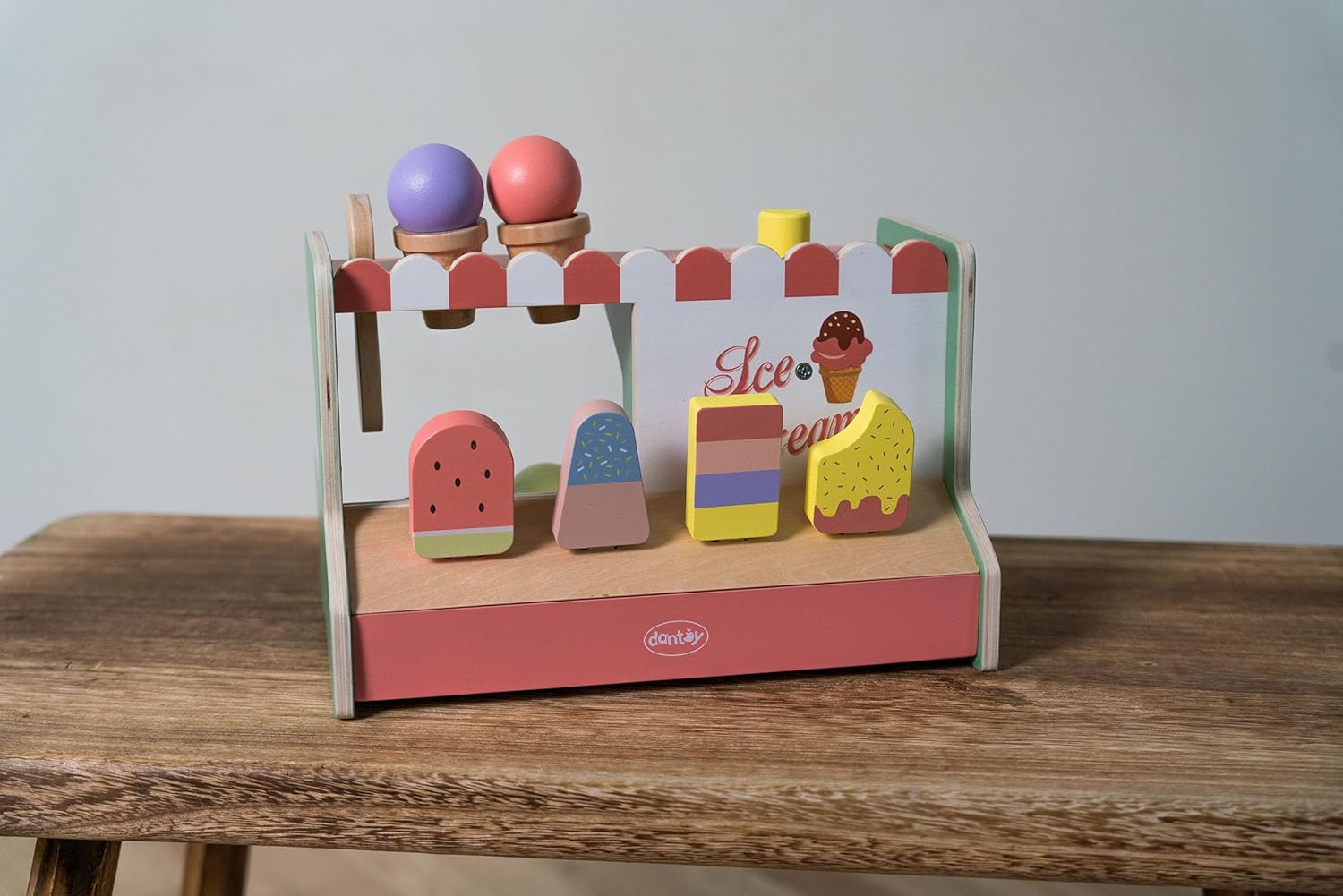 Dantoy 4774 Eiscreme-Shop - Holzspielset in Geschenkbox, 12-teilig